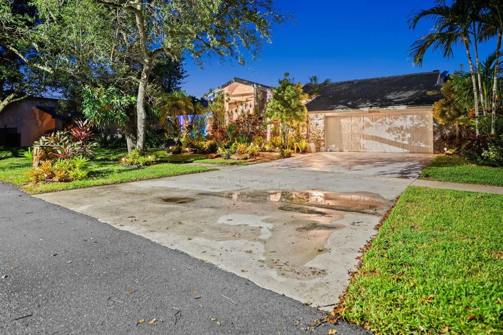 11613 SUNFISH WAY Cooper City, FL 33026