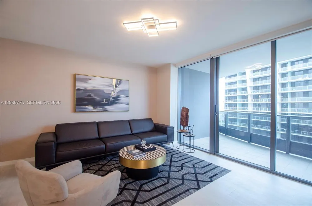 1000 Brickell Plz #4207 Miami, FL 33131