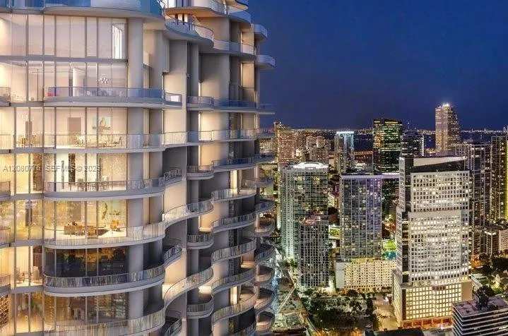 1000 Brickell Plz #4207 Miami, FL 33131