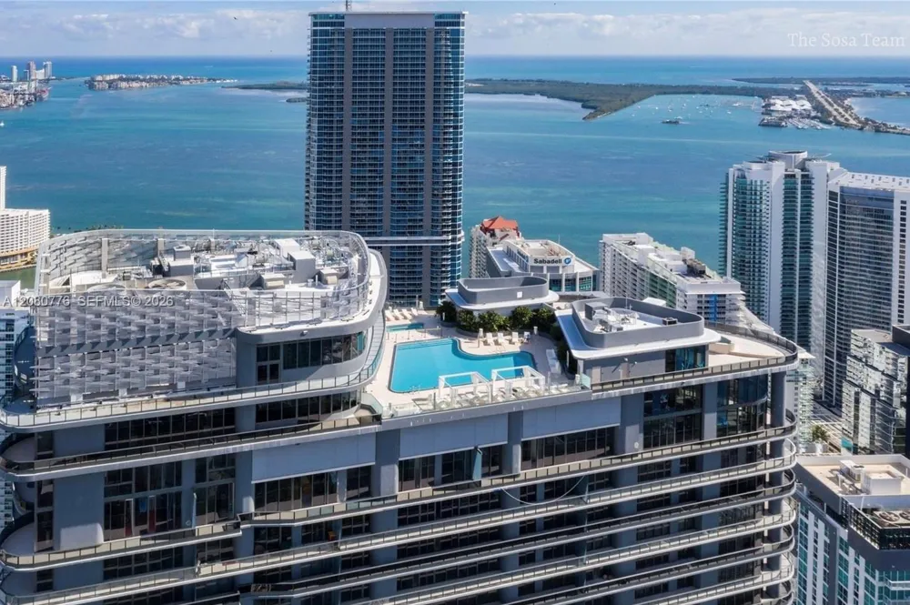 1000 Brickell Plz #4207 Miami, FL 33131