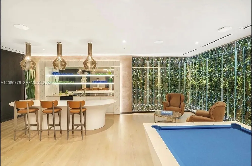 1000 Brickell Plz #4207 Miami, FL 33131