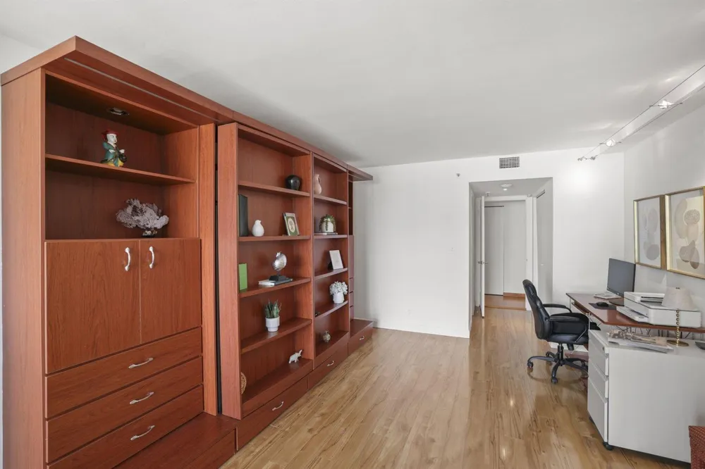 1155 Hillsboro Mile #402 Hillsboro Beach, FL 33062