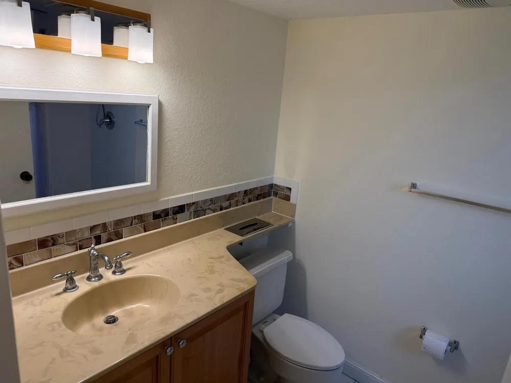 7030 HALF MOON CIRCLE #121 Hypoluxo, FL 33462