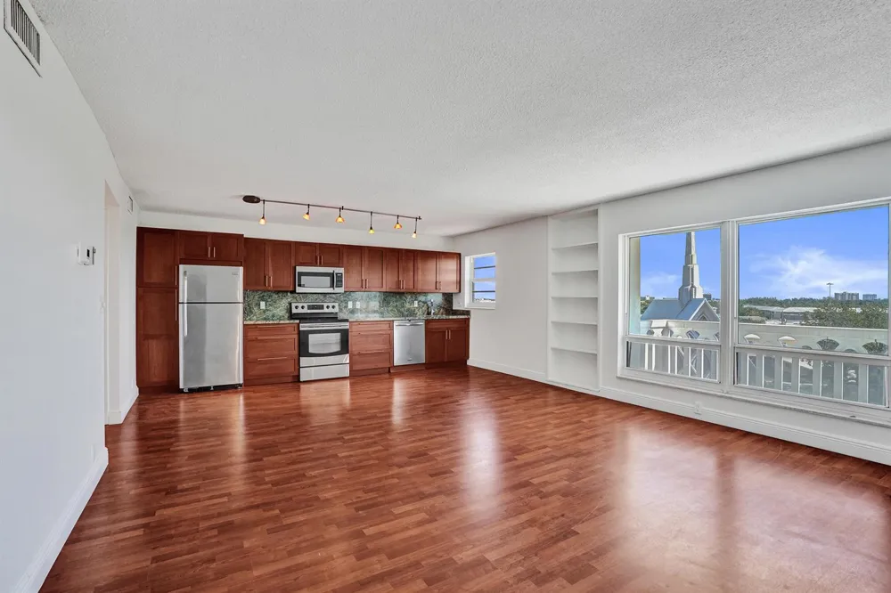 2500 NE 48TH LANE #606 Fort Lauderdale, FL 33308