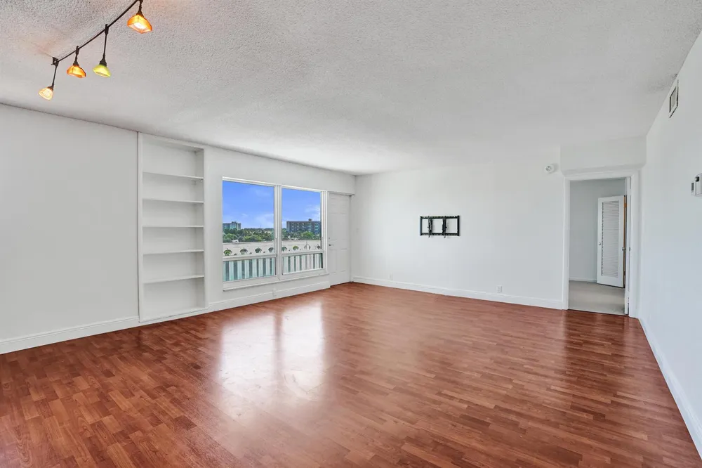 2500 NE 48TH LANE #606 Fort Lauderdale, FL 33308