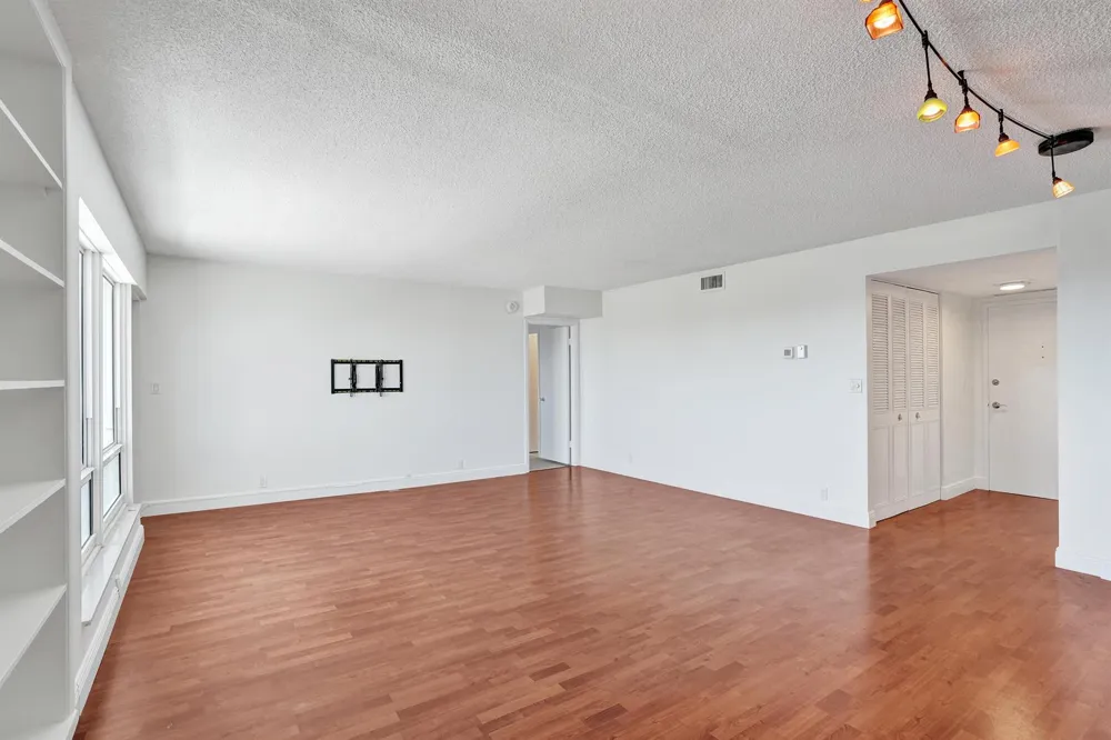 2500 NE 48TH LANE #606 Fort Lauderdale, FL 33308
