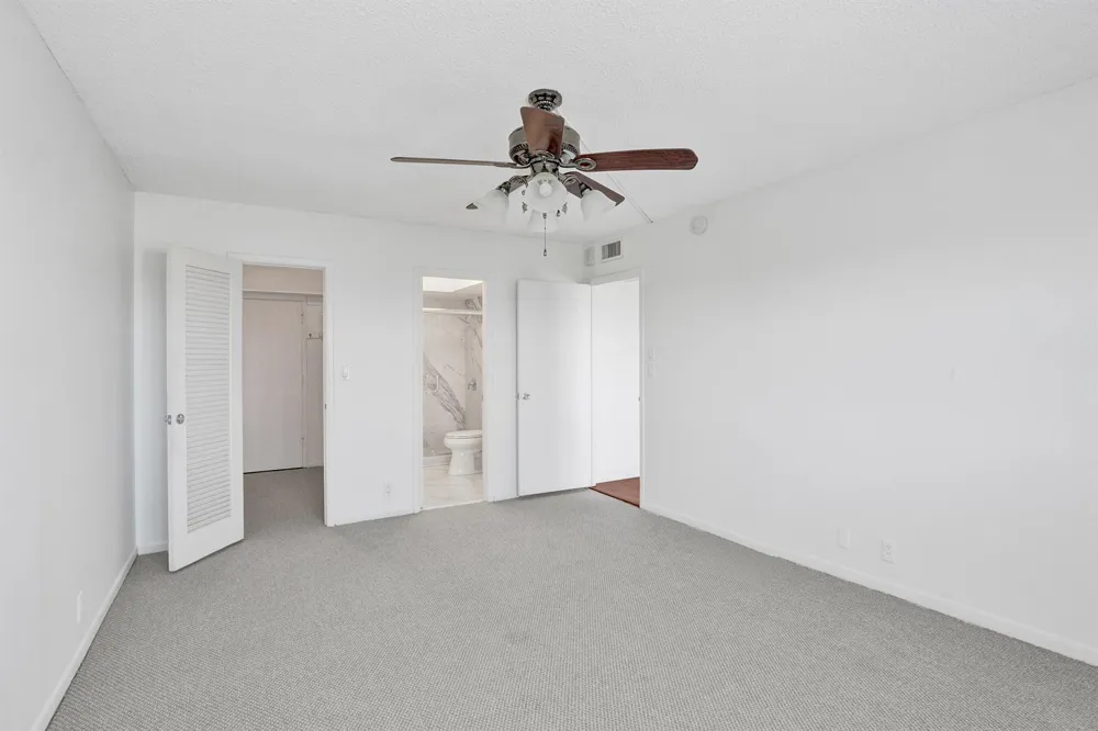 2500 NE 48TH LANE #606 Fort Lauderdale, FL 33308