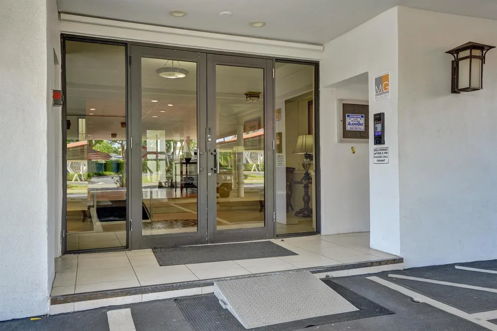 2500 NE 48TH LANE #606 Fort Lauderdale, FL 33308