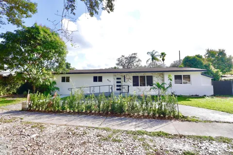 842 NE 154TH STREET