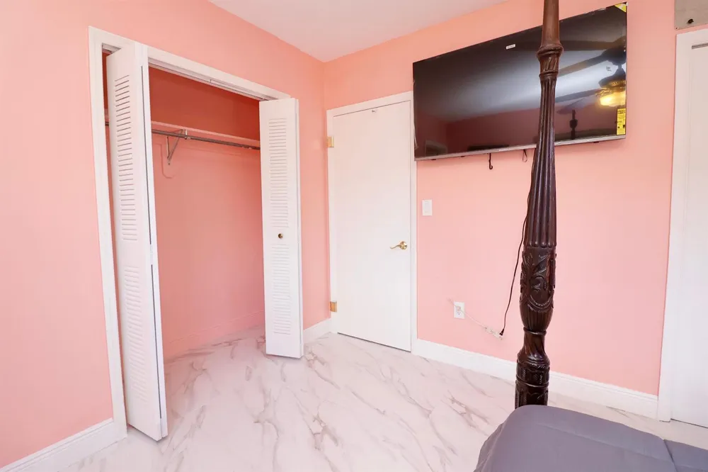 842 NE 154TH STREET Miami, FL 33162