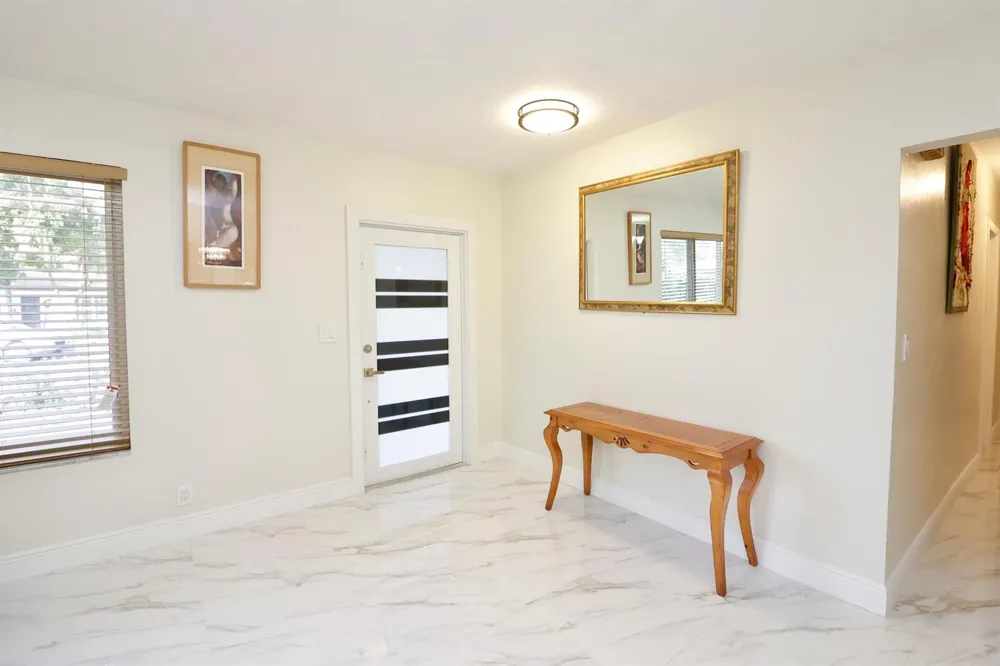 842 NE 154TH STREET Miami, FL 33162