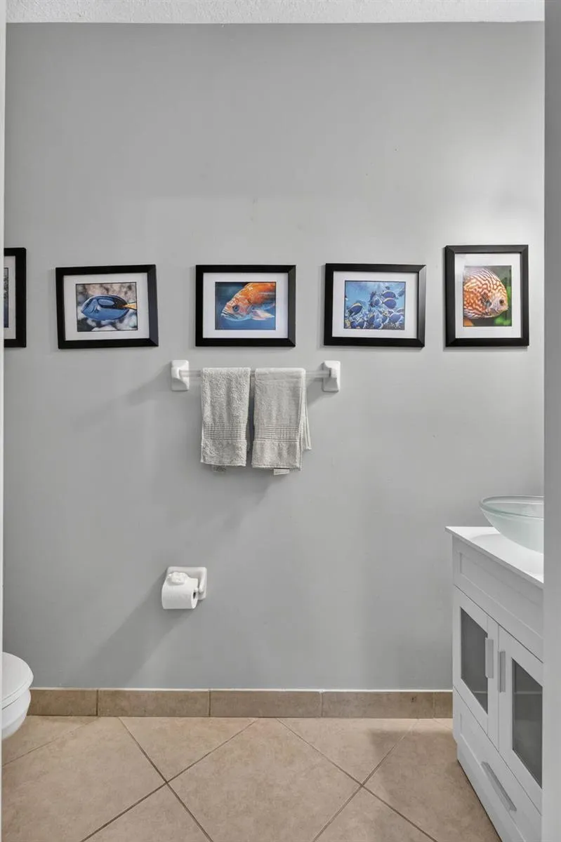 319 E BAY CEDAR CIRCLE Jupiter, FL 33458