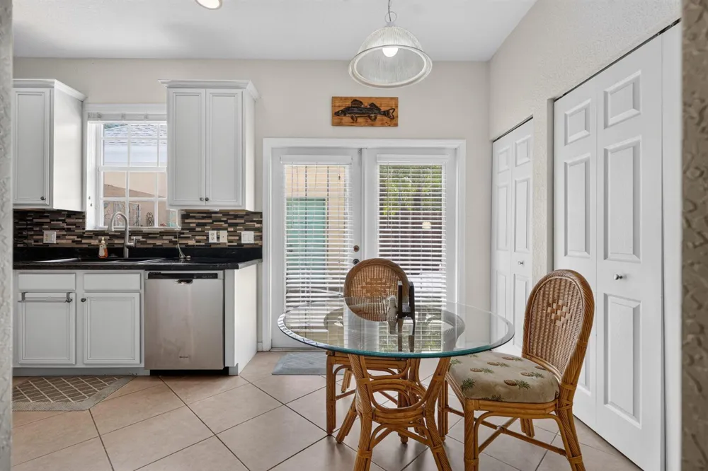 319 E BAY CEDAR CIRCLE Jupiter, FL 33458