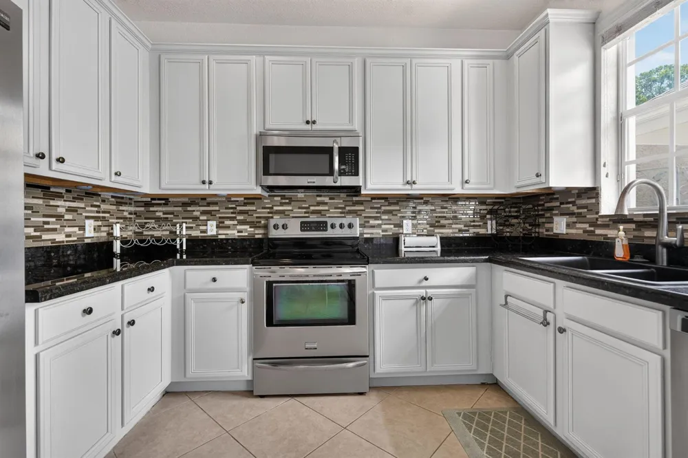 319 E BAY CEDAR CIRCLE Jupiter, FL 33458