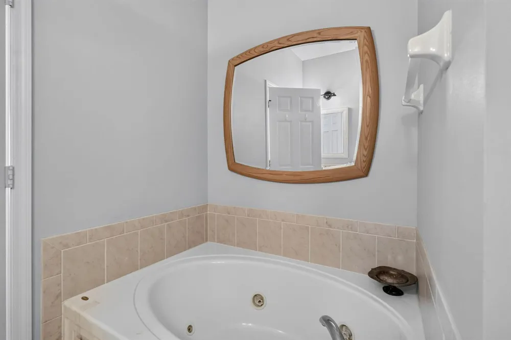 319 E BAY CEDAR CIRCLE Jupiter, FL 33458
