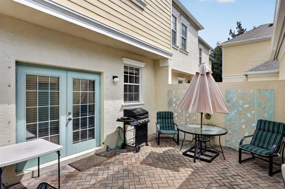 319 E BAY CEDAR CIRCLE Jupiter, FL 33458