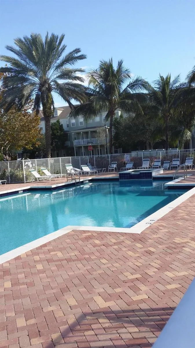 319 E BAY CEDAR CIRCLE Jupiter, FL 33458