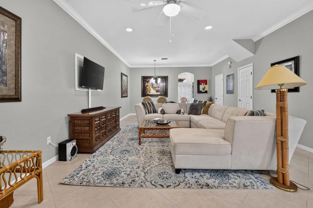 319 E BAY CEDAR CIRCLE Jupiter, FL 33458