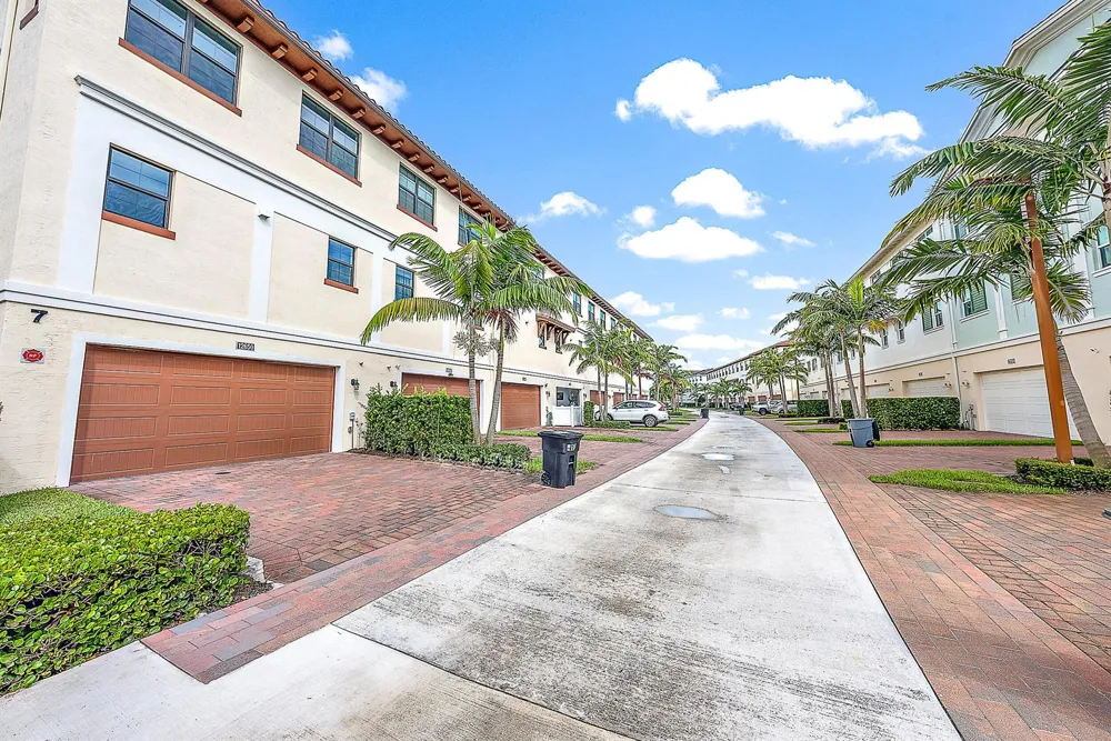 12650 Machiavelli Way Palm Beach Gardens, FL 33418