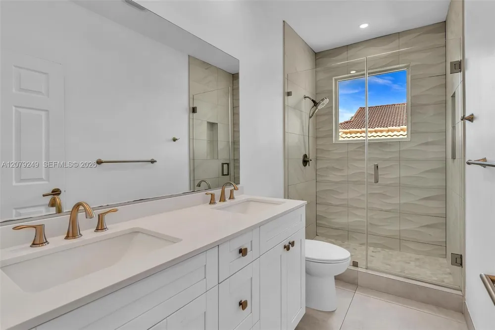 3433 SW 52nd ct Hollywood, FL 33312