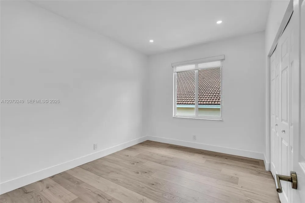 3433 SW 52nd ct Hollywood, FL 33312