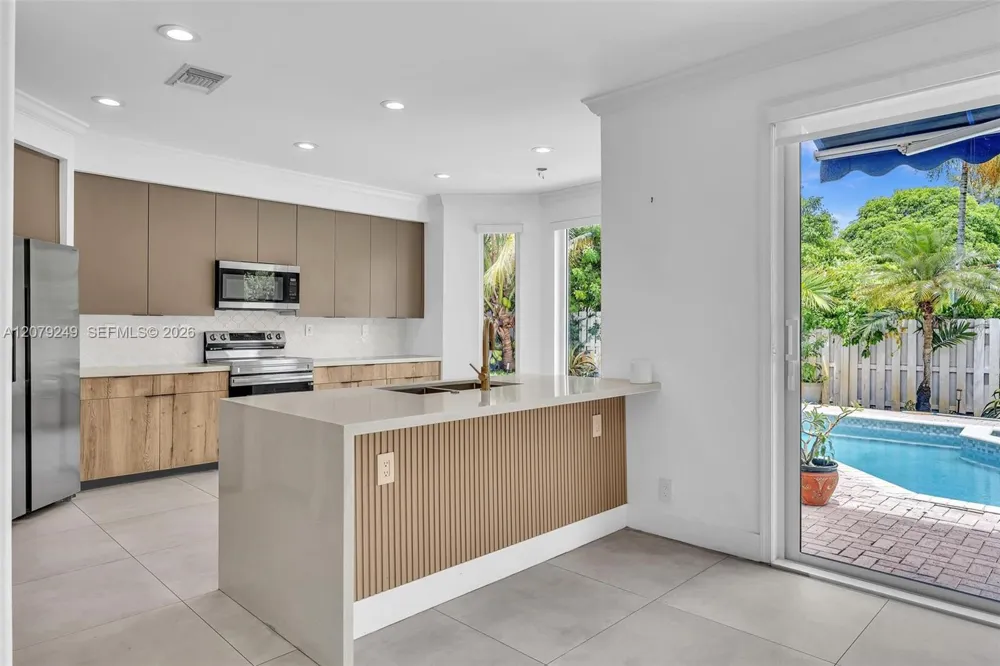 3433 SW 52nd ct Hollywood, FL 33312