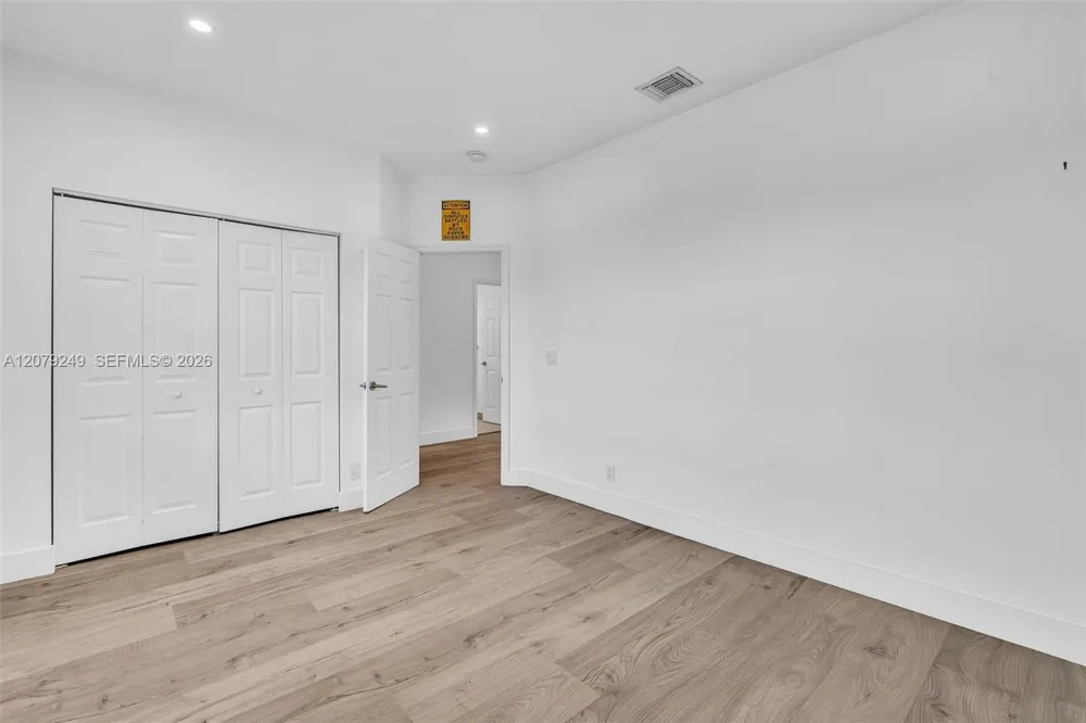 3433 SW 52nd ct Hollywood, FL 33312