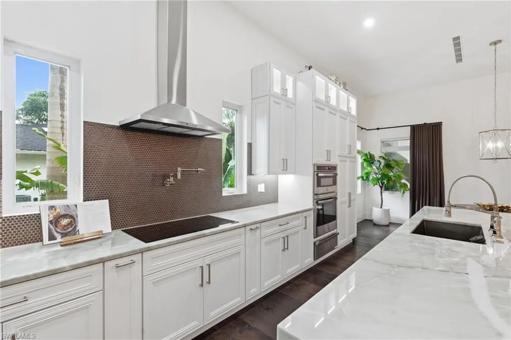 2751 68th Street SW Naples, FL 34105