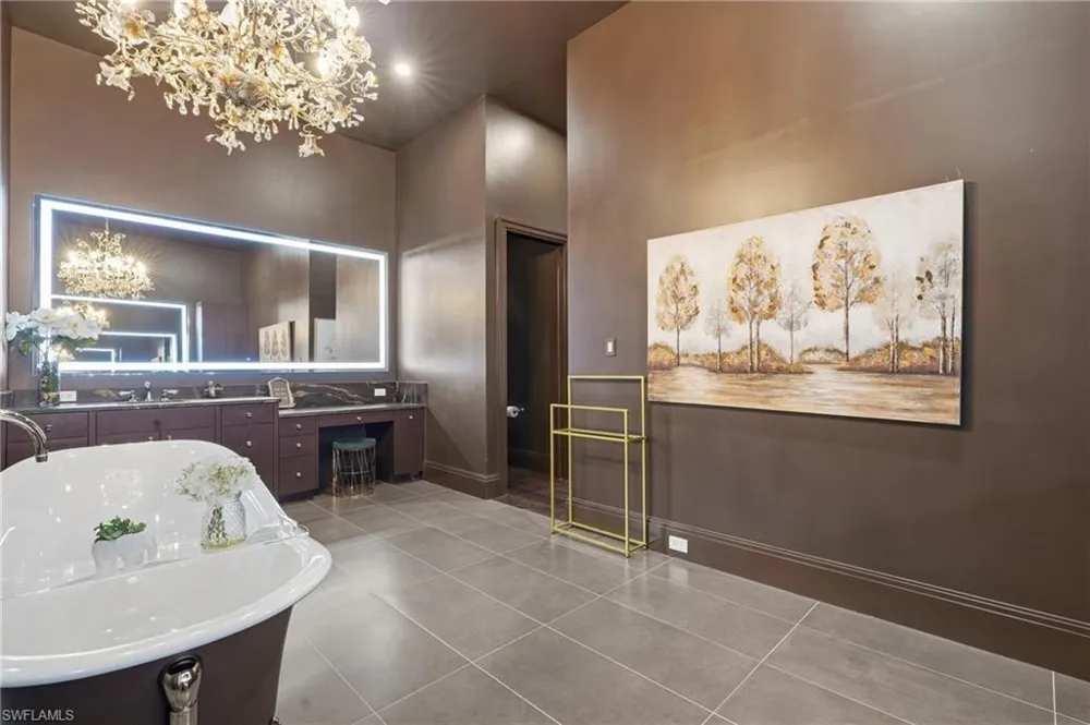 2751 68th Street SW Naples, FL 34105