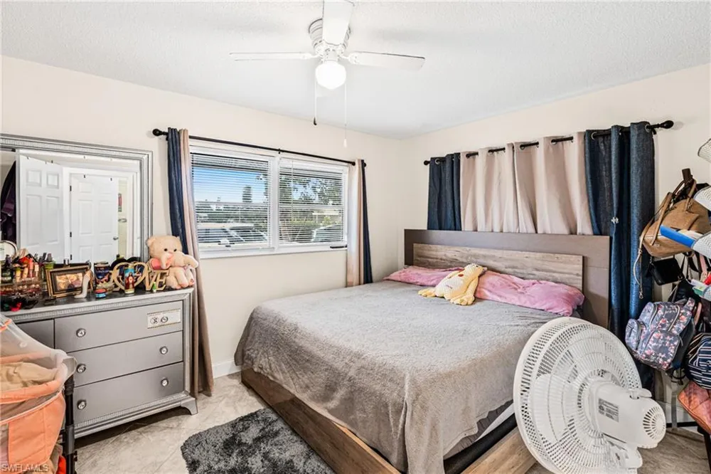 1099 Vineyard Place Lehigh Acres, FL 33936