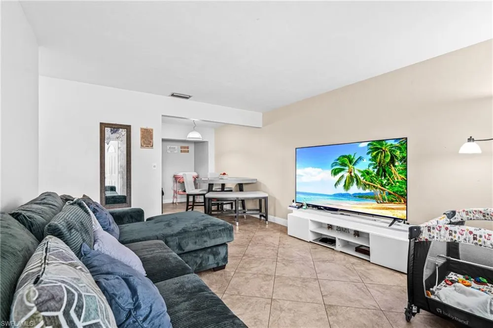 1099 Vineyard Place Lehigh Acres, FL 33936