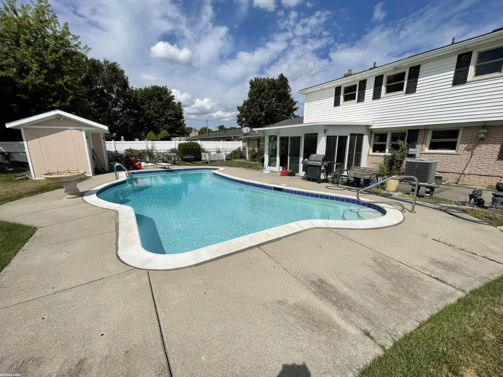 36851 Maas Drive Sterling Heights City, MI 48312