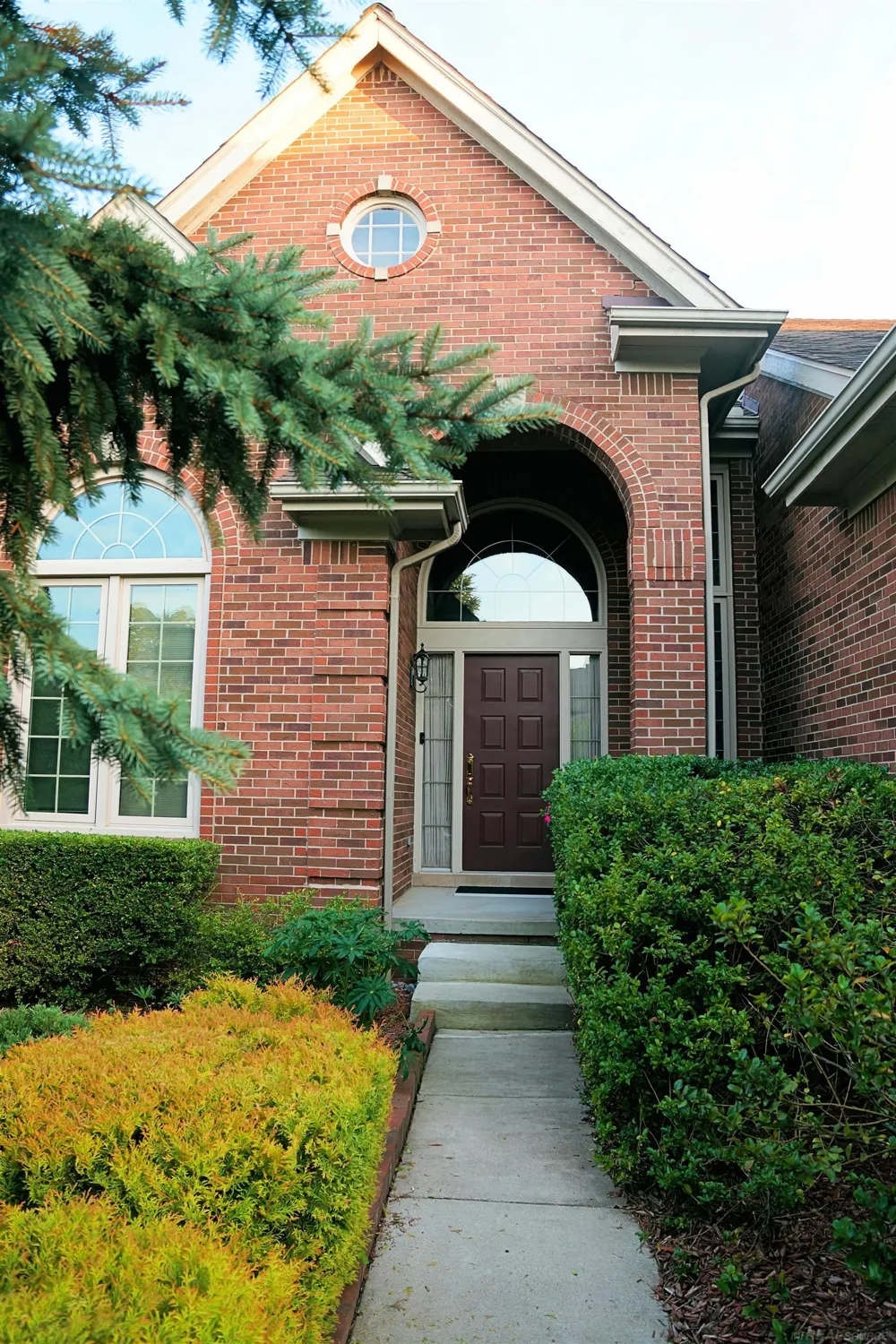 45875 Fountain View Drive Canton Charter Township, MI 48188