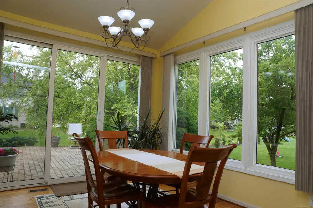 45875 Fountain View Drive Canton Charter Township, MI 48188