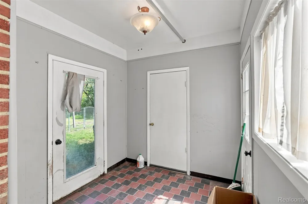 49940 Proctor Road Canton Charter Township, MI 48188