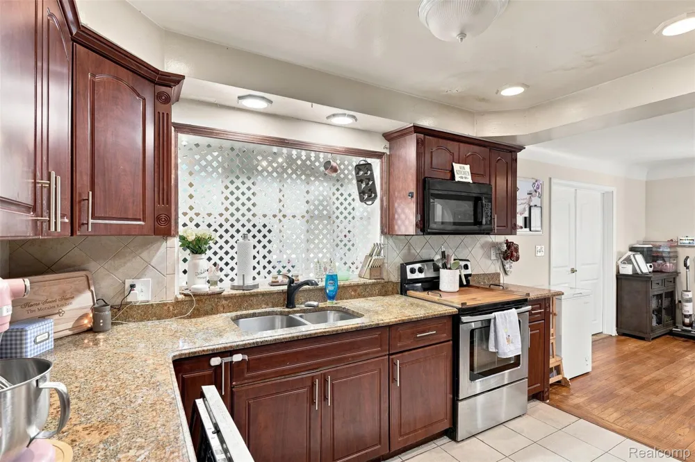 49940 Proctor Road Canton Charter Township, MI 48188