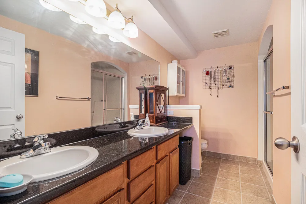 222 W Oakbrook Drive Ann Arbor City, MI 48103