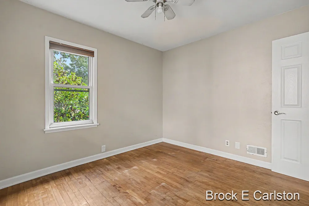2315 Harding Avenue Muskegon City, MI 49441