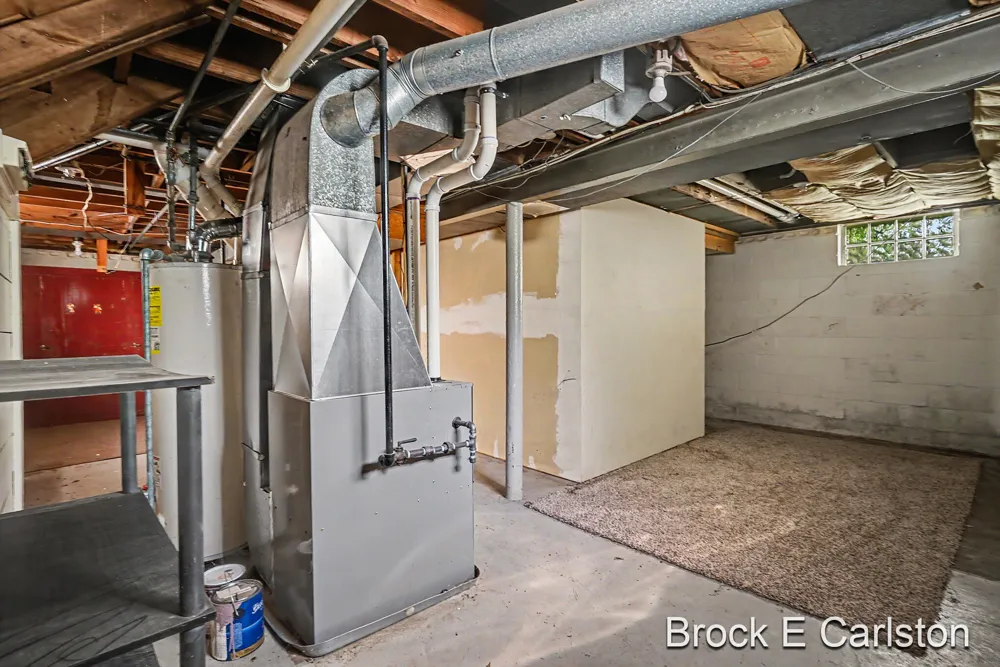 2315 Harding Avenue Muskegon City, MI 49441