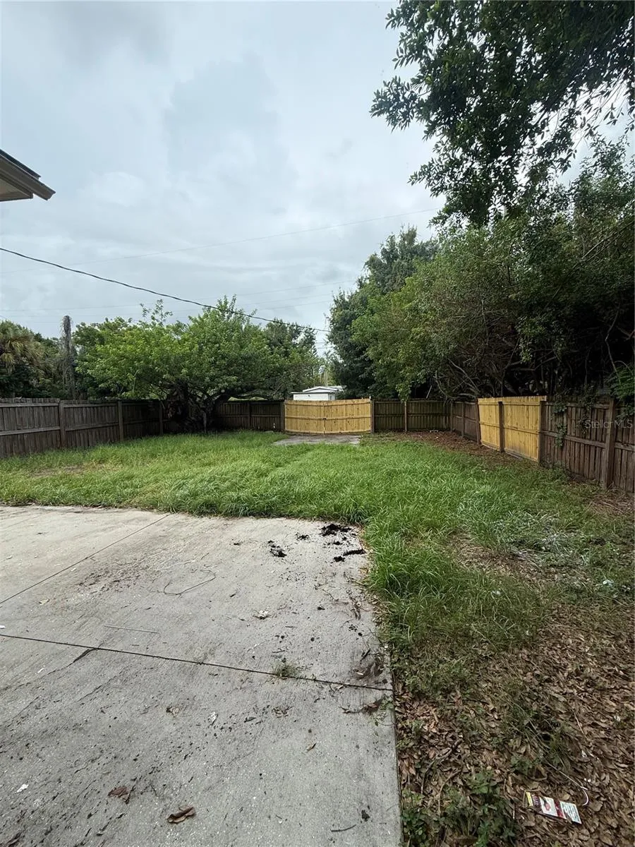 4618 18TH AVENUE S St Petersburg, FL 33711