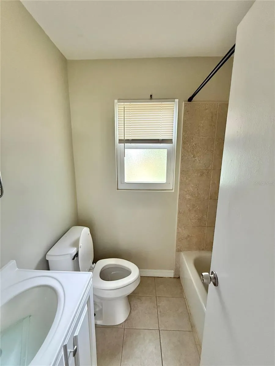 4618 18TH AVENUE S St Petersburg, FL 33711