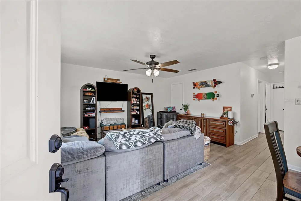 3934 SW 26TH DRIVE #5 Gainesville, FL 32608