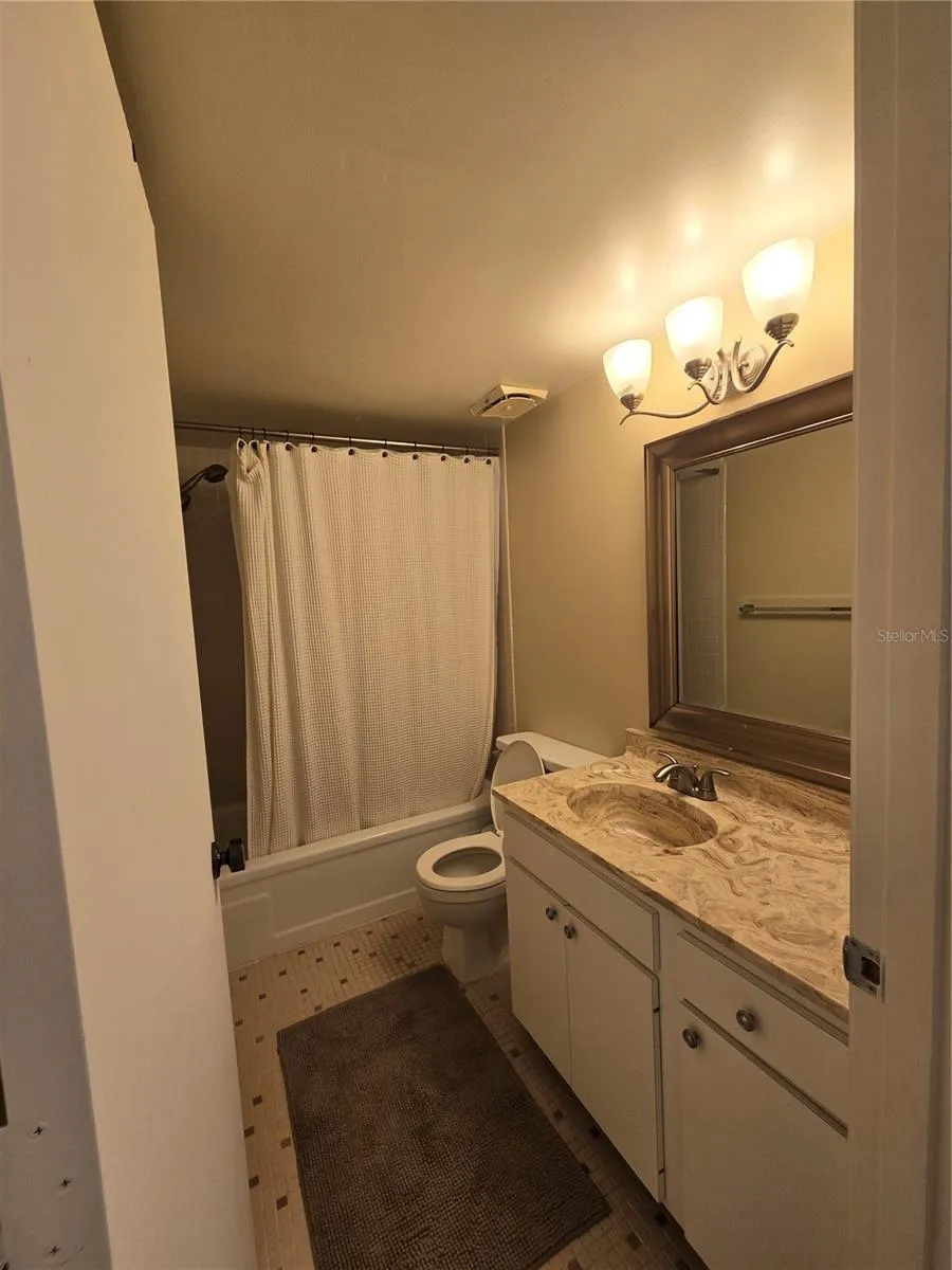 350 S POLK DRIVE #507 Sarasota, FL 34236