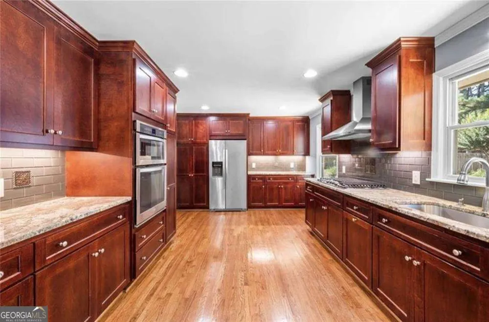 392 Heritage LN Alpharetta, GA 30009
