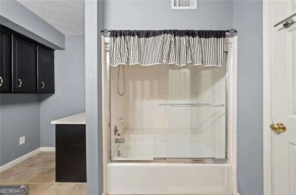 392 Heritage LN Alpharetta, GA 30009