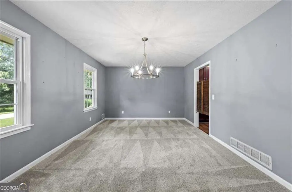 392 Heritage LN Alpharetta, GA 30009