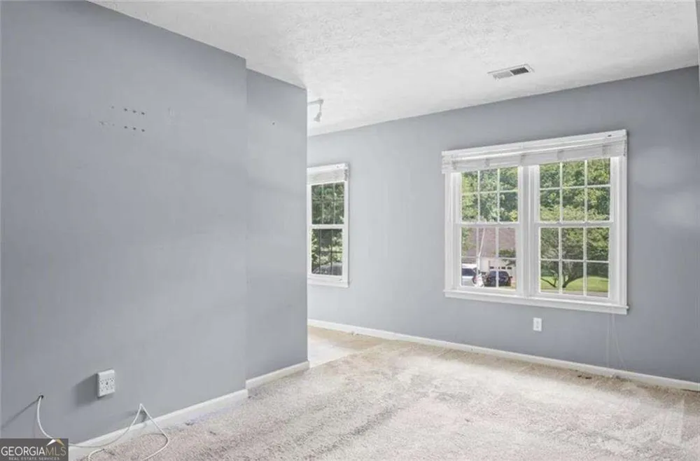 392 Heritage LN Alpharetta, GA 30009