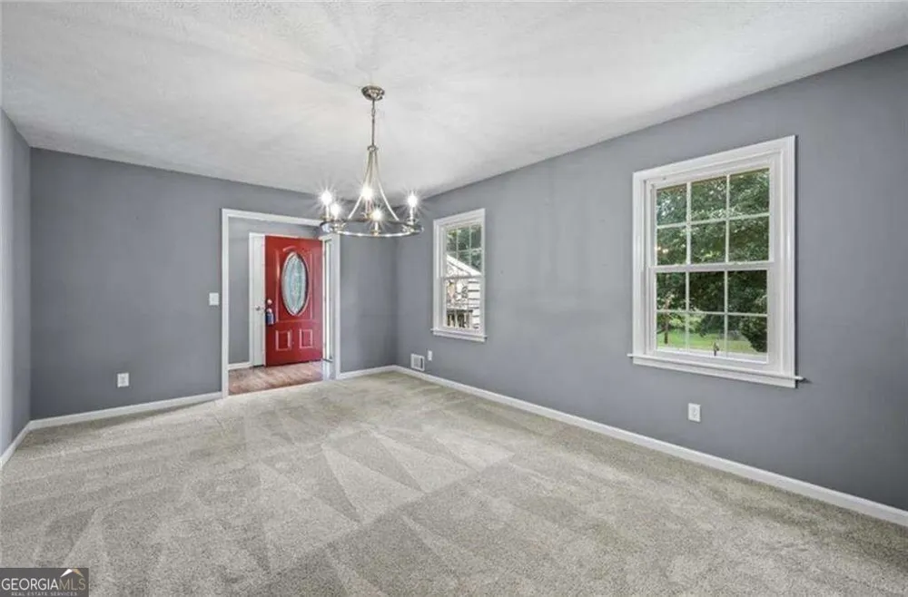 392 Heritage LN Alpharetta, GA 30009