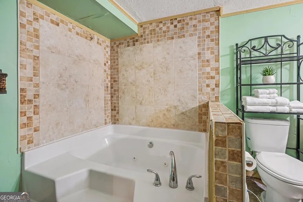 5228 Tina CT Stone Mountain, GA 30083