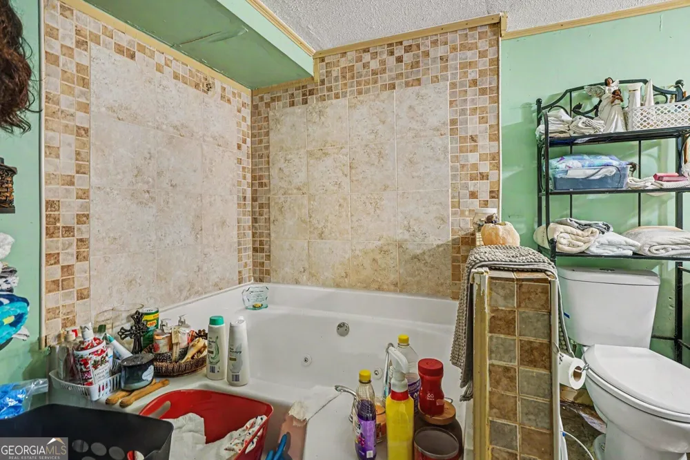 5228 Tina CT Stone Mountain, GA 30083